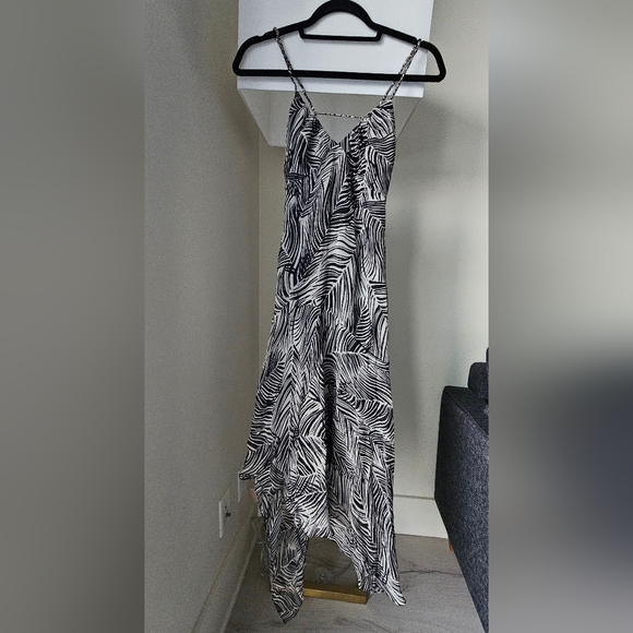 BCBG black and cream silk asymmetrical strappy dress - Picture 1 of 7